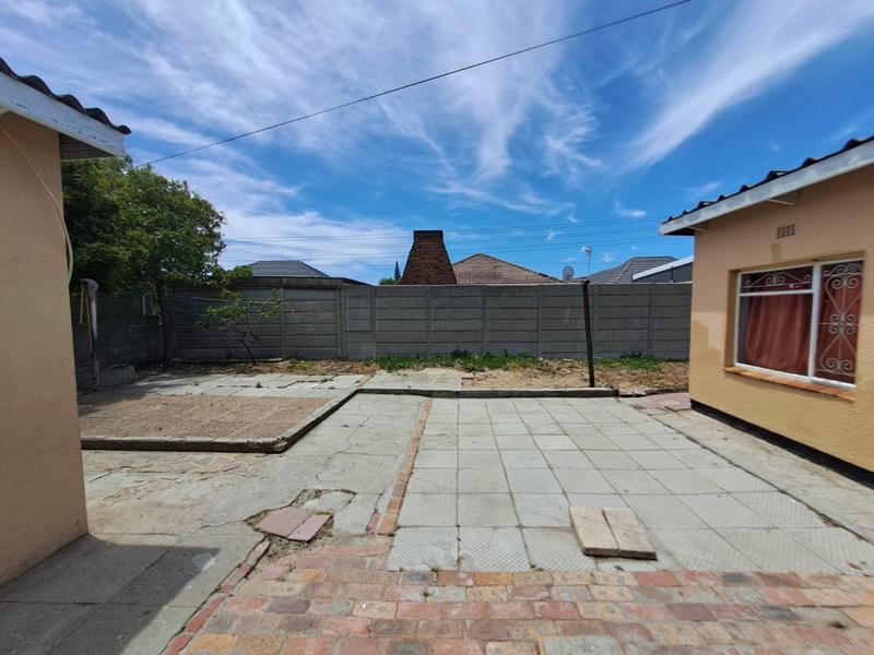 5 Bedroom Property for Sale in Richmond Estate Western Cape